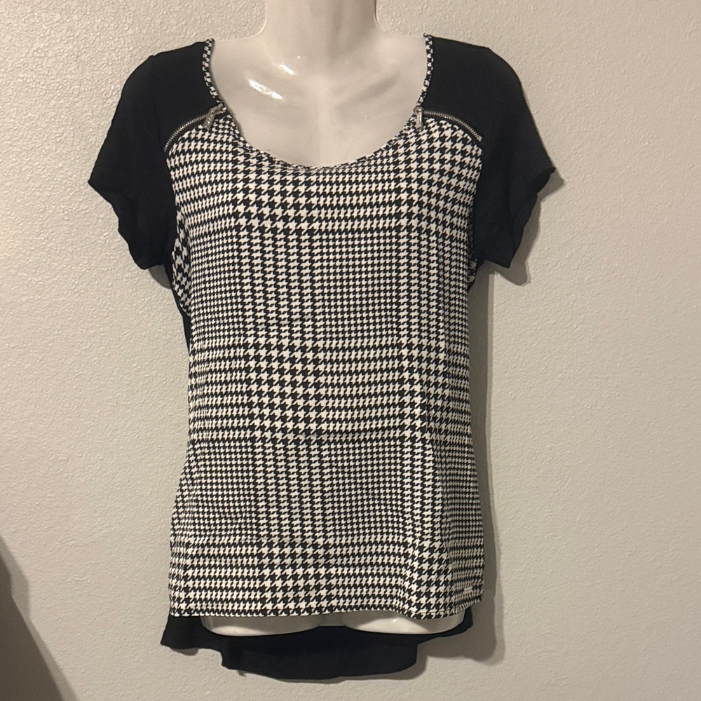 Calvin Klein Houndstooth Black and White Short Sleeve Top